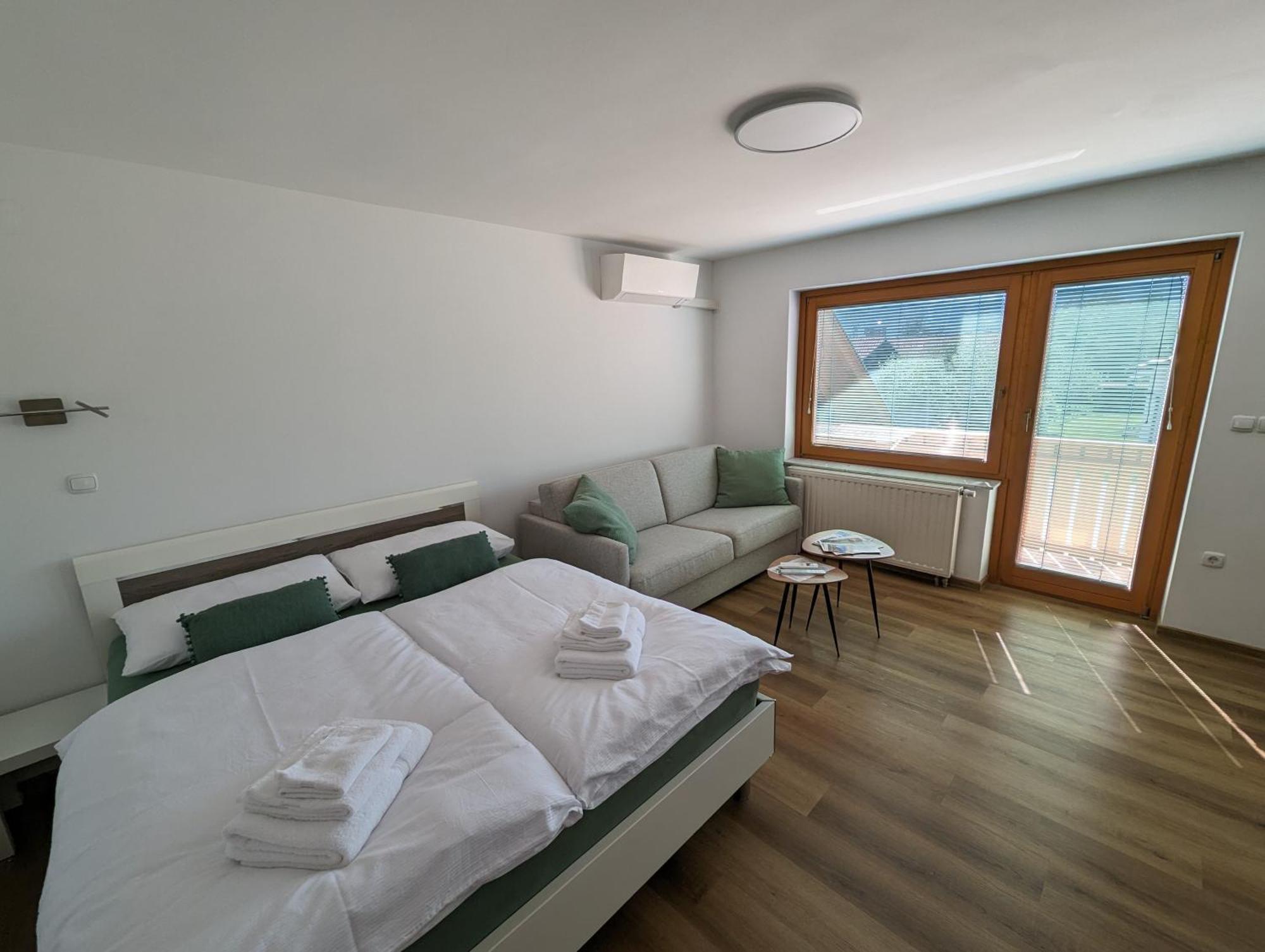 Studio Apartment Velis Радовлица Экстерьер фото